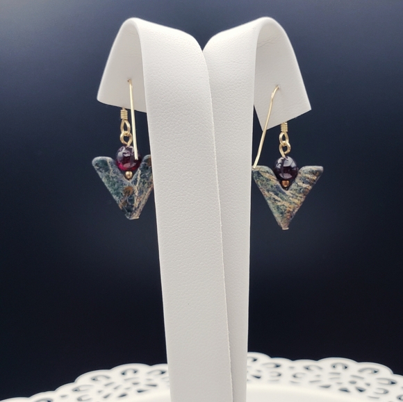 Nwot Marbled Stone and Beaded Dangle Drop Earrings - Picture 3 of 4